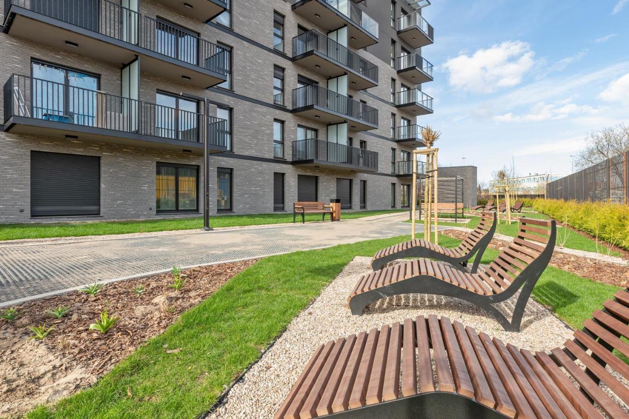 Nadmotlawie Riverside - Gym & Free Parking By Downtown Apartments グダニスク エクステリア 写真