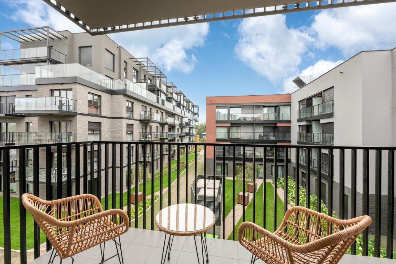 Nadmotlawie Riverside - Gym & Free Parking By Downtown Apartments グダニスク エクステリア 写真